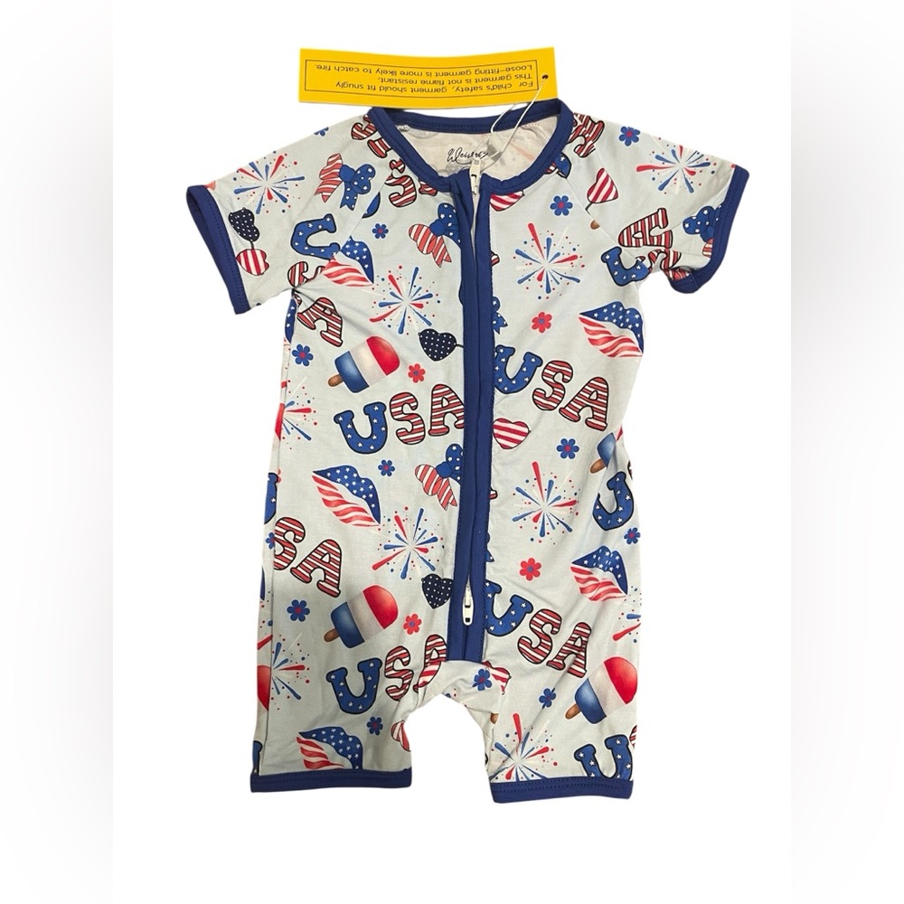 Bamboo Shortie with USA-Themed Print